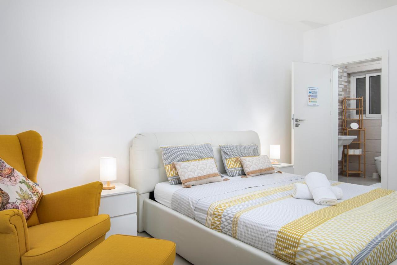 Spacious, Modern & Cosy 2 Bedroom 2 Bathroom Apartment - St. Julians Saint Julian's Екстер'єр фото